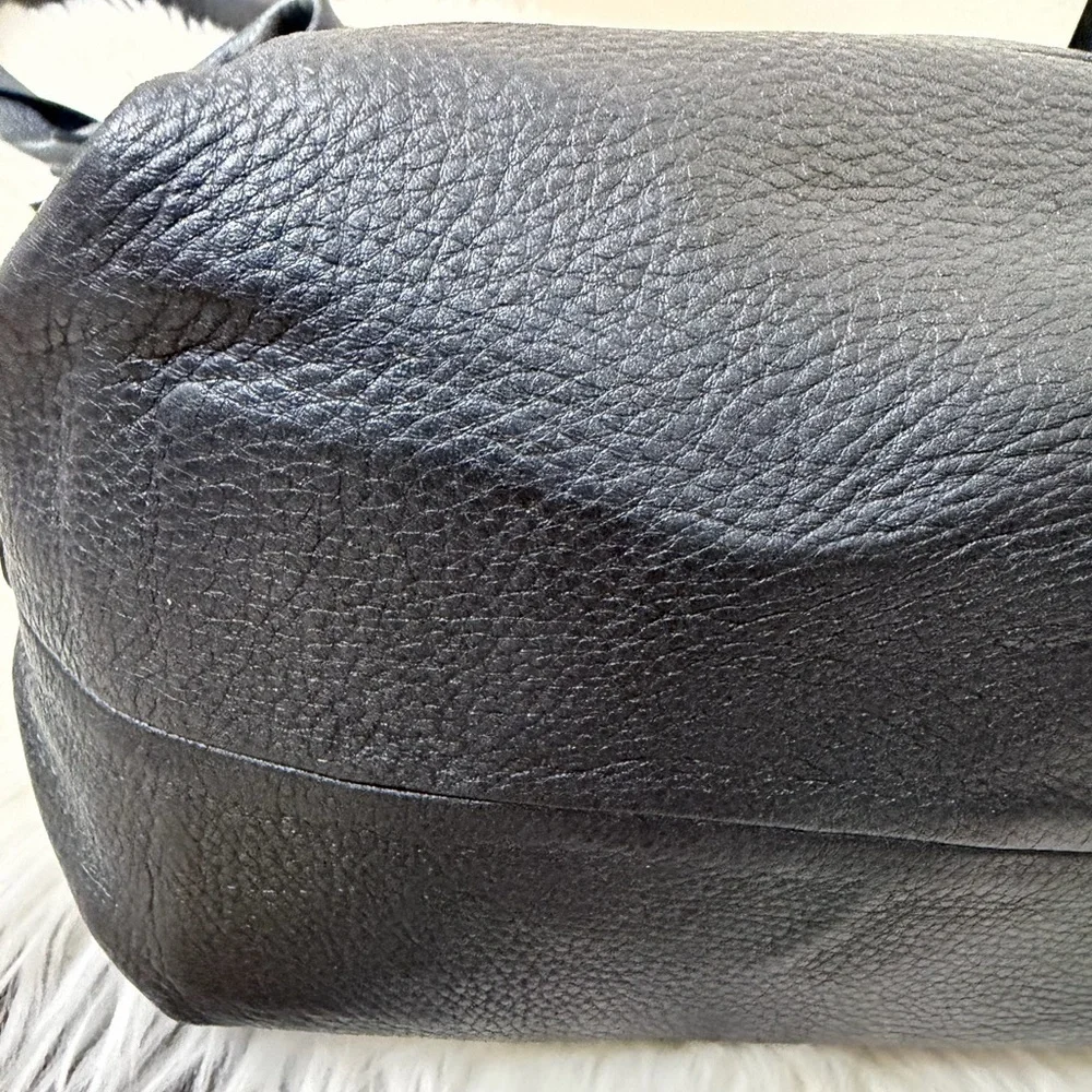HENRY BEGUELIN  Leather Hobo Bag. Made in Italy